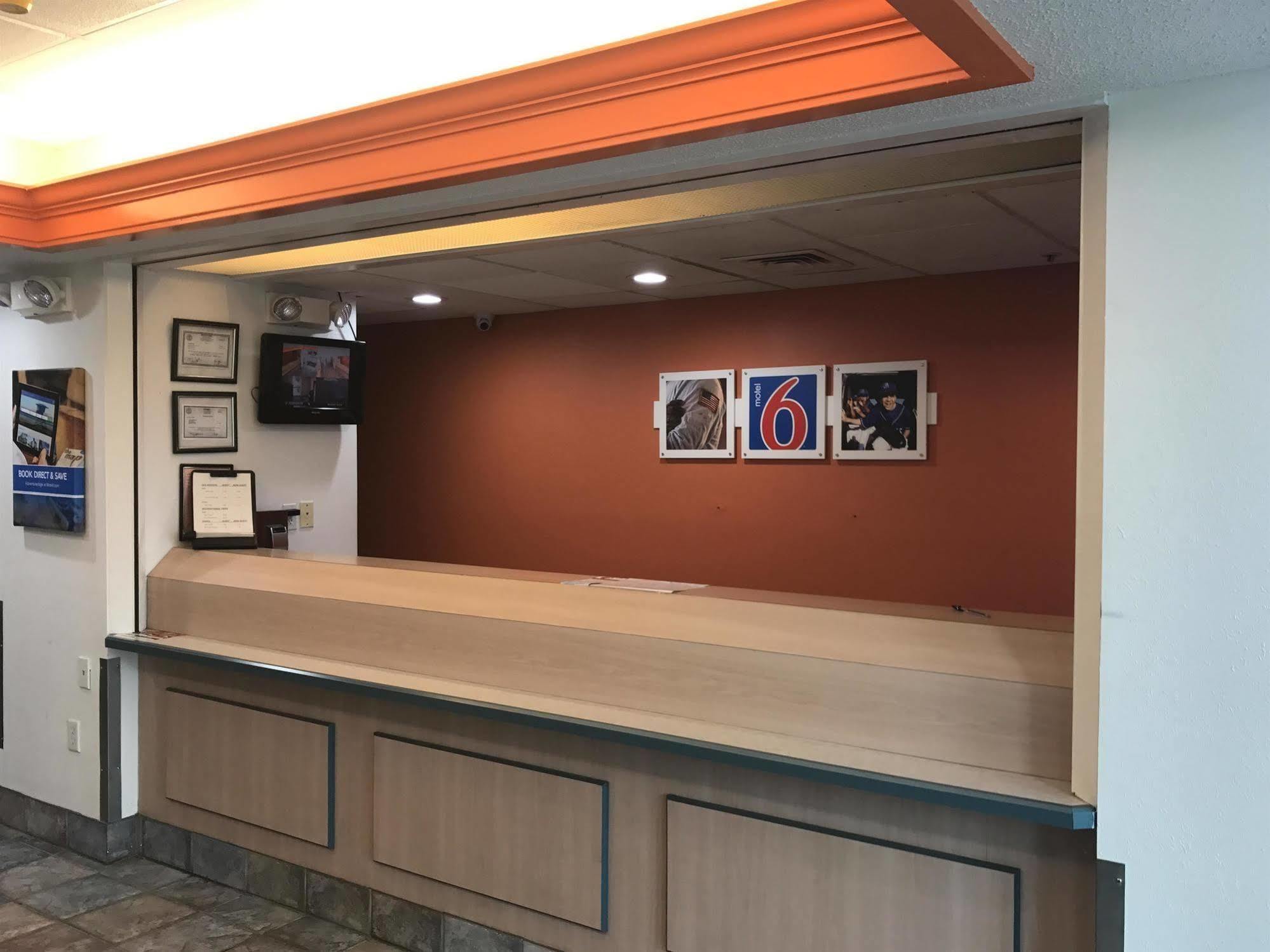 Motel 6-Newport, Tn Екстер'єр фото